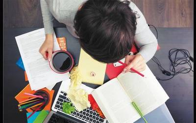 Azaroaren 5ean amaituko da Egile Berrientzako Euskarazko Literatur Lehiaketara idazlanak aurkezteko epea