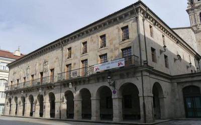 Bergarako Udaleko talde politiko guztiek Bilboko eraso matxista gaitzetsi dute
