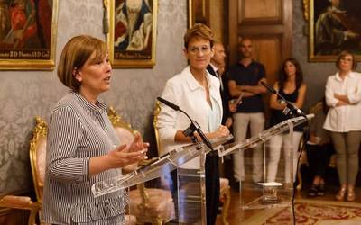 Barkosek eta Txibitek botereen eskualdatzea formalizatu dute