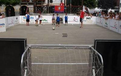 3x3 Futbol plaza txapelketa antolatu du Osasuna Fundazioak Lesakan abuztuaren 14an