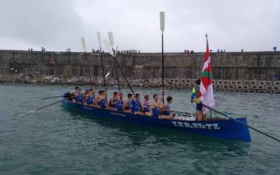 Zarautzek irabazi du Zumaiako 34. ikurrina