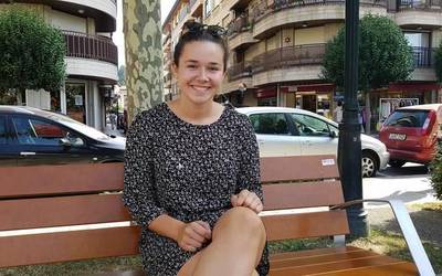 Ainhoa Larrañaga: “Atezaina izateko ez duzu baloiaren beldurrik izan behar”