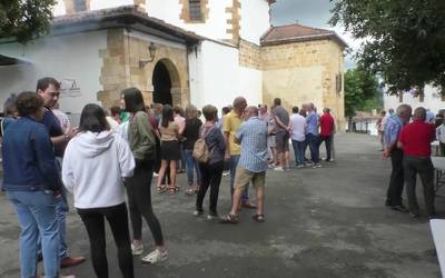 Txakolin dastaketaz gozatu dute festetako  bigarren egunean