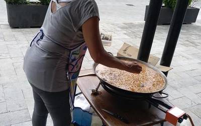 Giro ona nagusi Jasokundearen bezpera jaian eta paella txapelketan