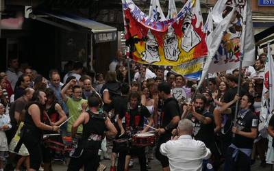 San Roke jaietan Zumalakarregi etorbidea erabiltzea baloratu beharra dagoela uste du Omniak