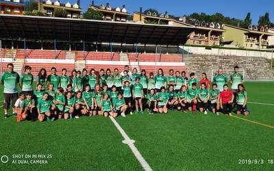 400 neska futbolari batuko ditu Altzarratek irailaren 21eko torneoan