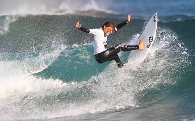Mundialetik kanpo gelditu da Leticia Canales surflaria