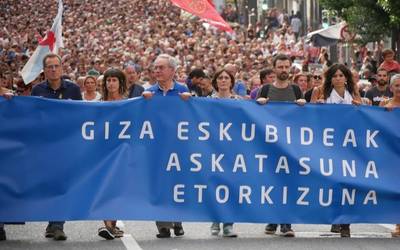 50.000 lagun Bilbon larunbatean 11/13 makrosumarioko auzipetuen alde