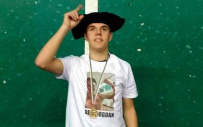 Andoni Gaskue biziki nabarmendu zen Lezon, eta finaleko pilotarik hoberena izendatu zuten