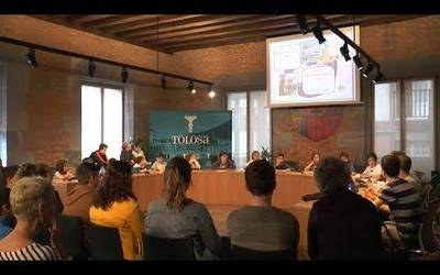 Eskola Agenda 21 programan landutako proposamenak aurkeztu dituzte ikasleek Tolosako Udalean