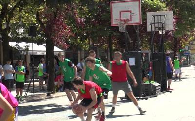 Giro onean jokatu dute 3x3 saskibaloi txapelketa