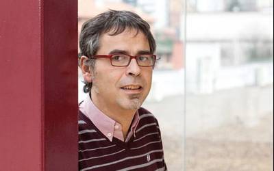 Paul Bilbao: “Hizkuntza eskubideak legez blindatu behar ditugu epaileen menpe egon ez daitezen”