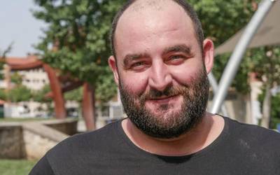 “19 urterekin etorri nintzen eraikuntzan lan egitera eta hemen egin dut bizitza”