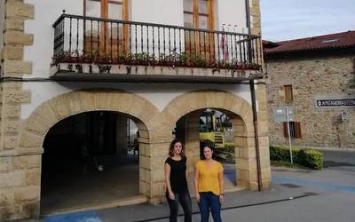 Argindar kontratu bateratua uzteko erabakia "birpentsatzeko" eskatu dio  EH Bilduk EAJri