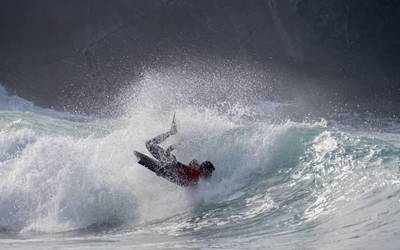 Zumaiako XX. Surf eta Bodyboard txapelketa jokatuko da larunbatean