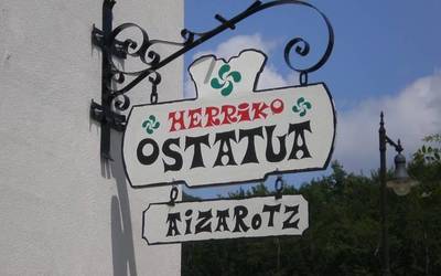 Zabalik da Aizarozko Ostatua kudeatzeko deialdia