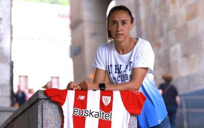 Vanesa Gimbert: "Nire bizitzaren ardatza futbola da, baina gertu dut agurra"