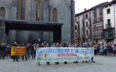 Zarata eta elkartasuna, Arrasatetik Kataluniara