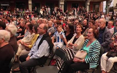 Xalbador Garmendia omendu dute zaldibitar eta anoetarrek elkarlanean