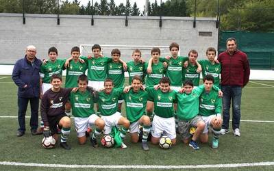 Futbol derbian berdindu egin dute Doneztebe eta Baztango jubenilek