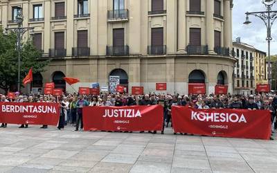 Ehunka euskaltzalek berdintasuna eta justizia eskatu diote Nafarroako Gobernuari
