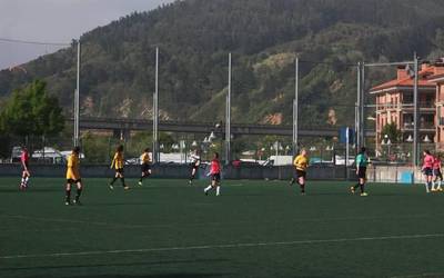 Bost garaipen lortu dituzte Orioko futbol taldeek asteburuan