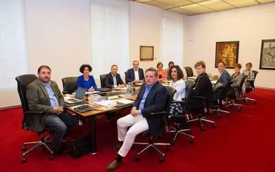 Navarra Sumak eta PSNk bat egin dute 'proces'-aren epaia txalotzeko