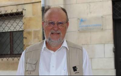 “Urte dezente dira Euskal Herrian jesuita  izan gura duen gazte berririk ez dugula”