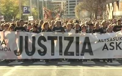 Altsasuko gazteen epaia salatzeko Iruñean egingo duten mobilizaziorako autobusa abiatuko da Azkoititik