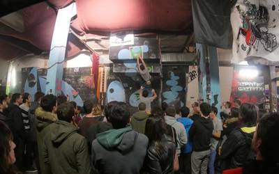 Eskalada tailerra antolatu du Gaztetxeak, Euskal Presoak Euskal Harrietara boulder txapelketaren atarian