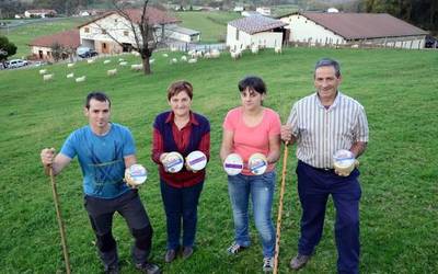 Urdazubiko Etxelekua gasnategiak sei domina eskuratu ditu World Cheese Awards nazioarteko lehiaketan