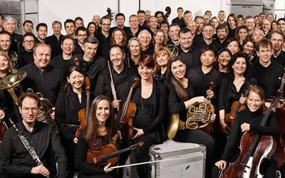 NDR Elbphilharmonie Orchestrak Kursaalen emango duen kontzerturako autobusa izango da Zumaiatik