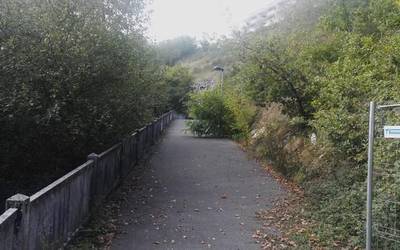 Ibai alboko pasealekua bukatzeko lanak, hastear