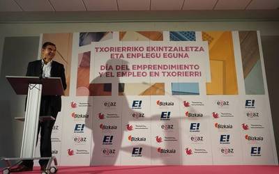 200 lagundik gora batu ziren atzo Txorierriko Ekintzailetza eta Enplegu Egunean