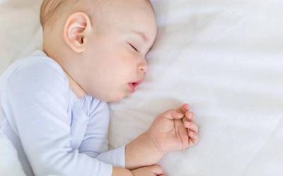 Naiara Ilundain erizainak pediatria tailerrak aurkeztu dizkigu