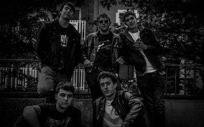 Los Clayton zapatuan bigarrenez gaztetxean