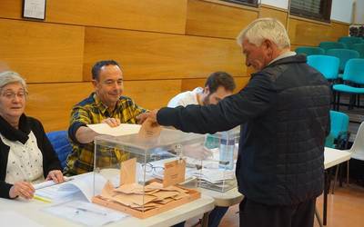 18:00etako parte hartzea %49koa izan da Aian eta %57koa Orion