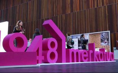 948 Merkatuak 5.000 gonbidapen jarriko ditu publikoaren eskura, programazioaren erakustaldietarako