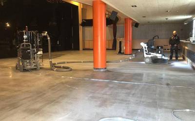 Tratamendu berezia eman diote Espaloia kafe antzokiko zoruari