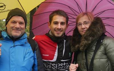 Eguraldi txarrari aurpegi alaia erakutsi diote Urduñako Mendi Lasterketan