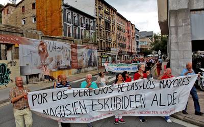 Azaroaren 16an Eibarren egingo den manifestaziora deitu dute jubilatu eta pentsiodunek
