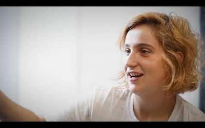 Maite Aizpurua: "Egungo gizarteak sustatzen duen abiaduraren inguruko hausnarketa eginez hasi nintzen lanean"