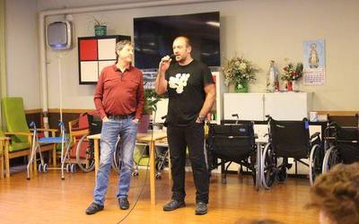 Bertsolariekin urteroko zita ospatu dute San Martin egoitzan