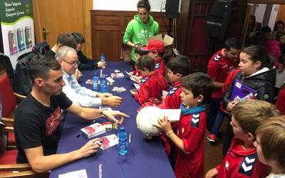 Osasuna futbol taldekoen bisita izanen dute ostegunean Leitzan
