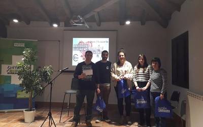 Amodiozko gutunak eta esaldiak jasotzeko proposamen berria