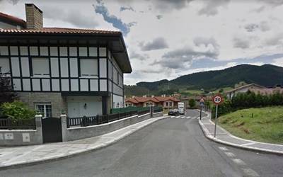 Bi gizon atxilotu dituzte Garondoko etxe batean lapurtzen saiatzeagatik