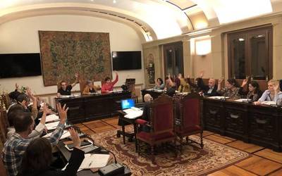 Pilota Madrilgo gobernuaren teilatu gainean dago