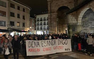 [ARGAZKI GALERIA] Indarkeria matxistaren aurkako oihua Durangaldea osoan entzun da