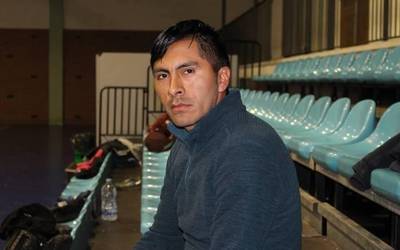 “Semeek egunak daramatzate Bolivian eskolara joan barik, ikastetxe asko erre egin dituztelako”