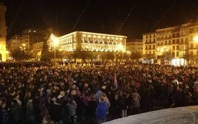 Matxismoa gainditzeko jarduteko unea dela aldarrikatu dute milaka lagunek